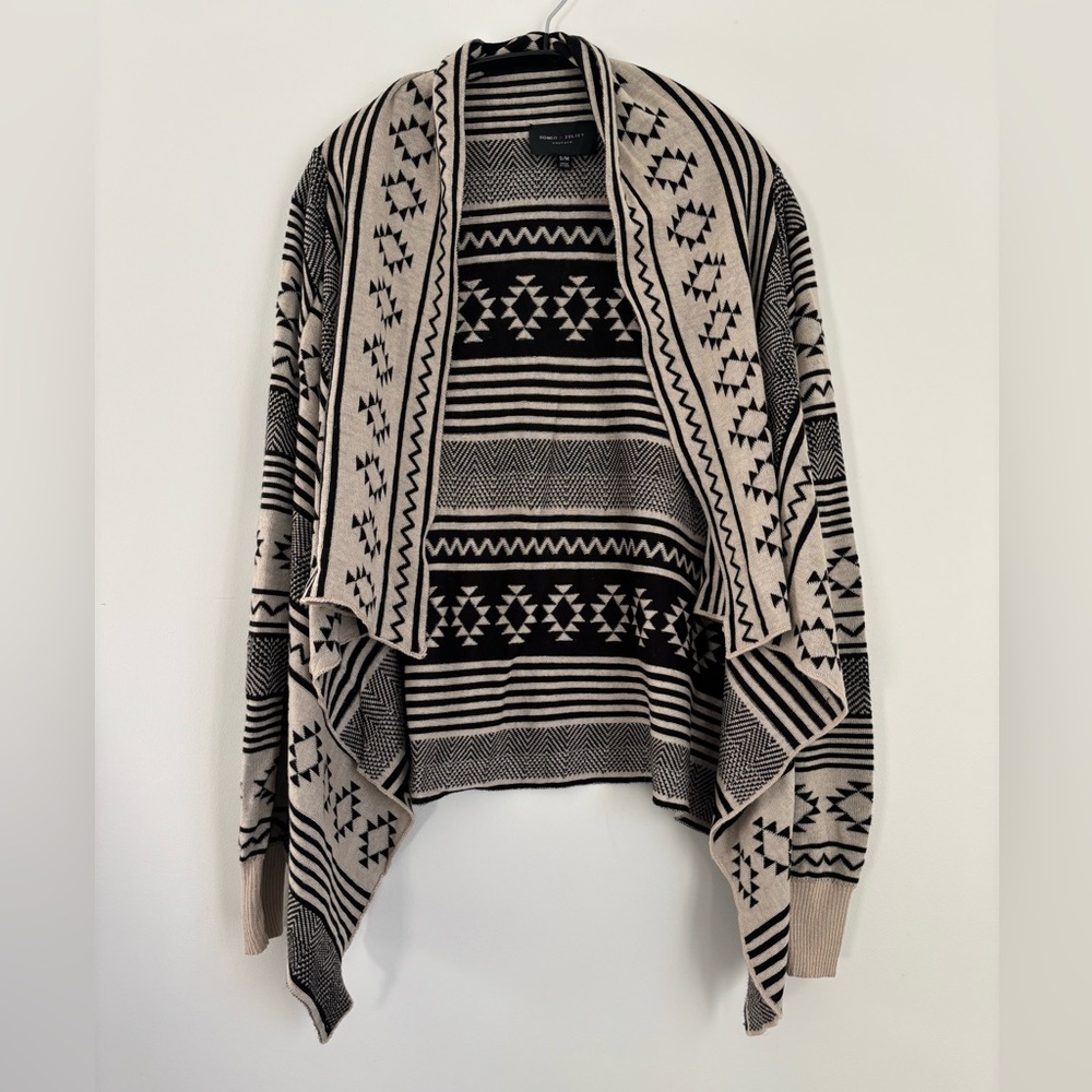 Romeo + Juliet Couture Open Cardigan NWOT